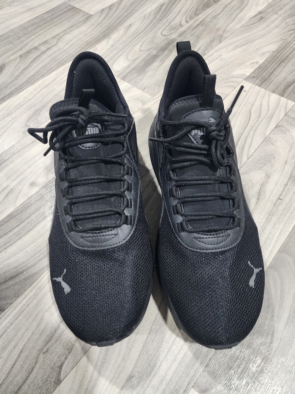 Puma Men's Black Athletic Training Sneakers